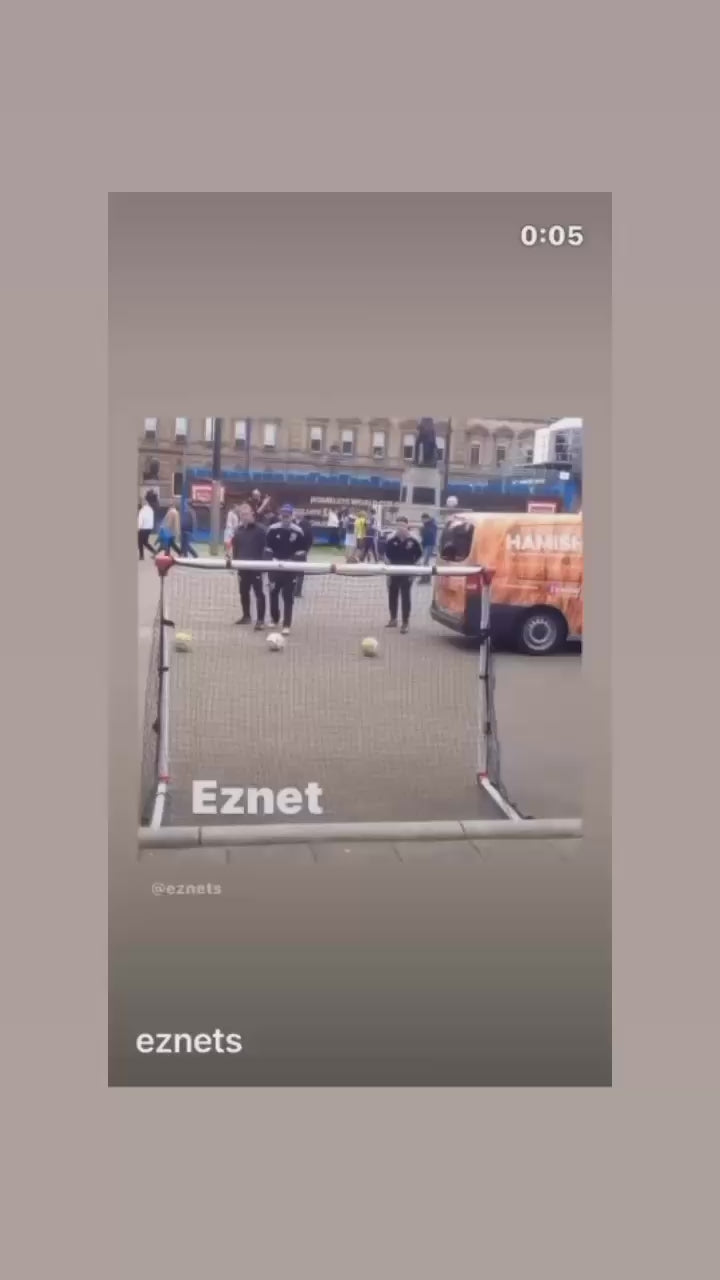 Load video: Multiple players kicking into the Eznet at the same time